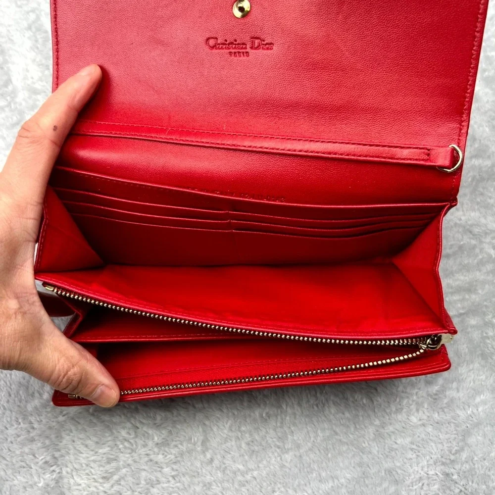 Dior design offers like