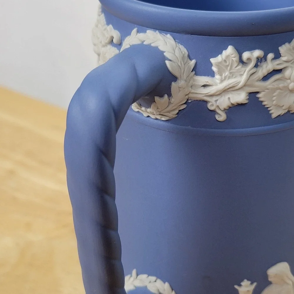 Royal Doulton beautiful antique