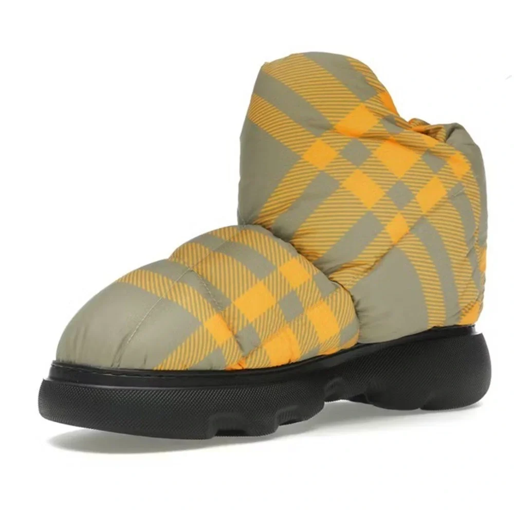 Burberry MEN'S Hunter Check Drawstring Pillow Padded Snow Boots, Sz‎ 43.5