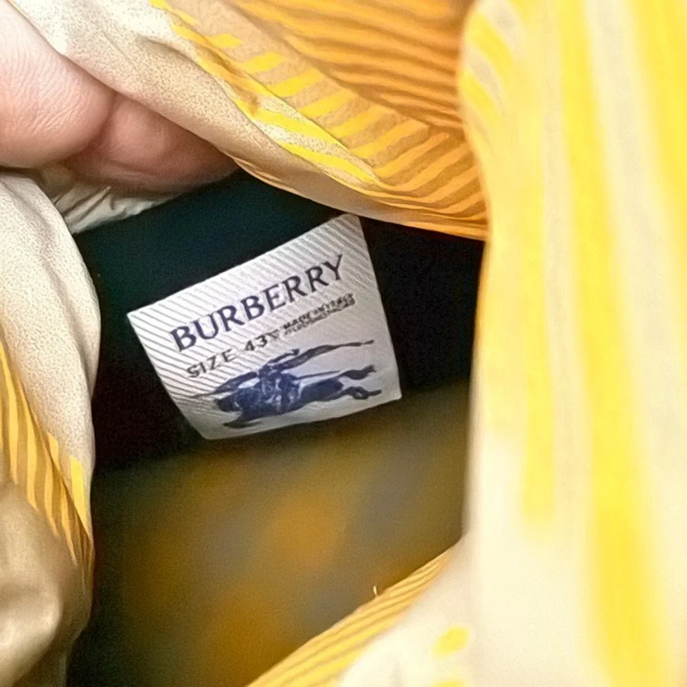 Burberry men pillow