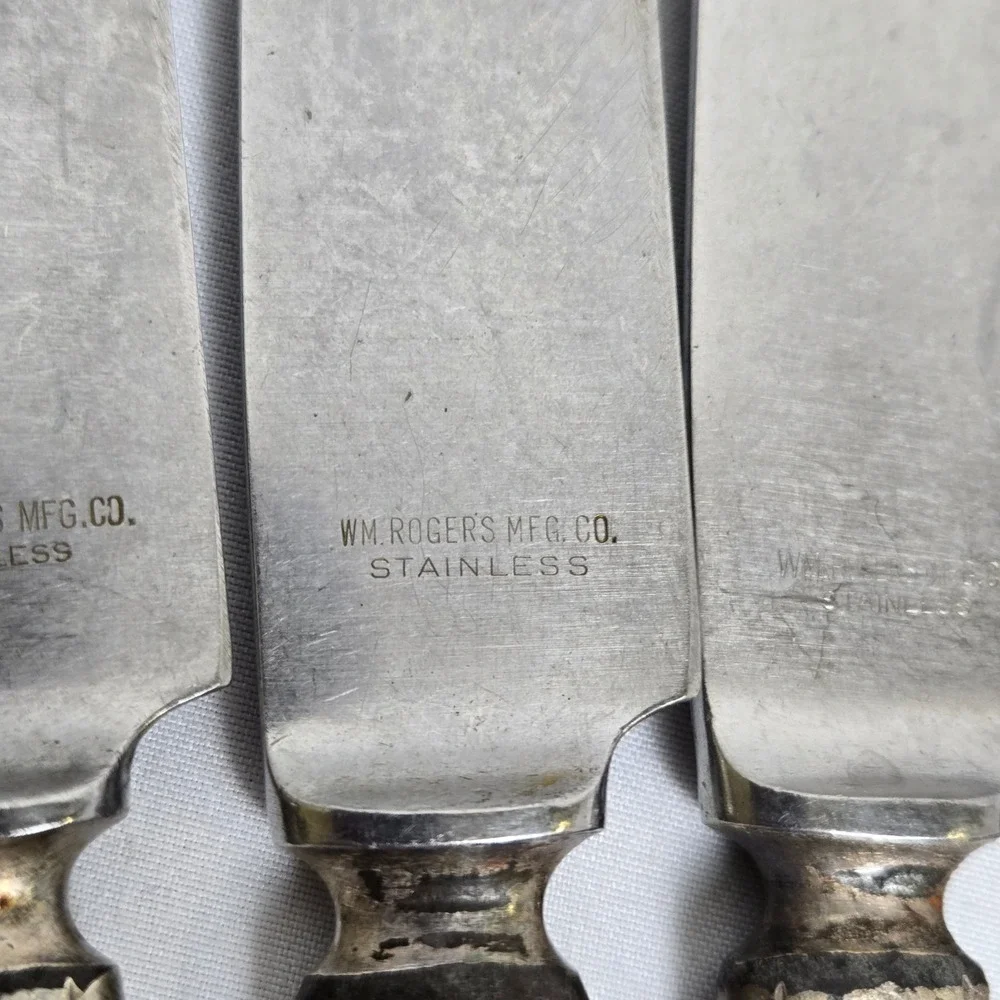 WM‎ Rogers MFG Co Stainless Butter Knives, Set of 9, Vintage 9.5
