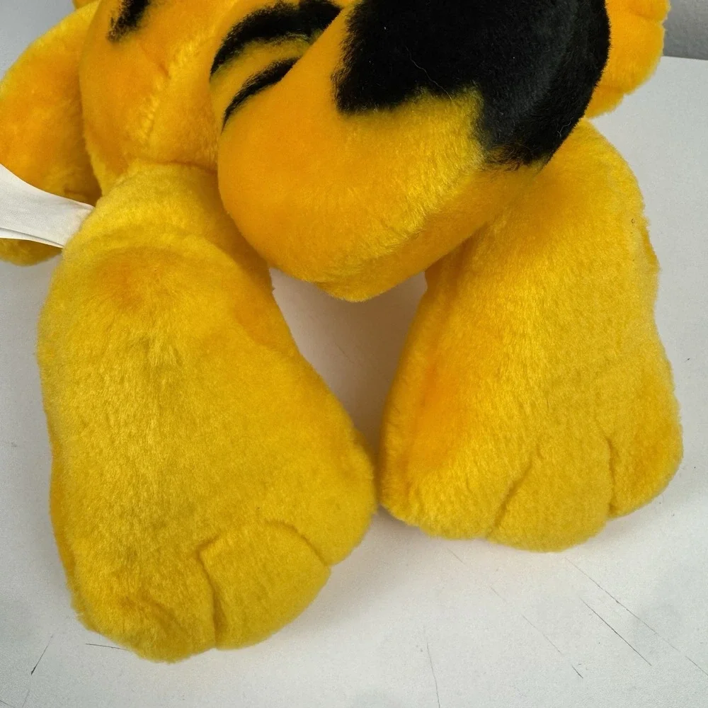 Garfield Plush Classic Orange Cat‎ Stuffed Animal Paws Vintage Style