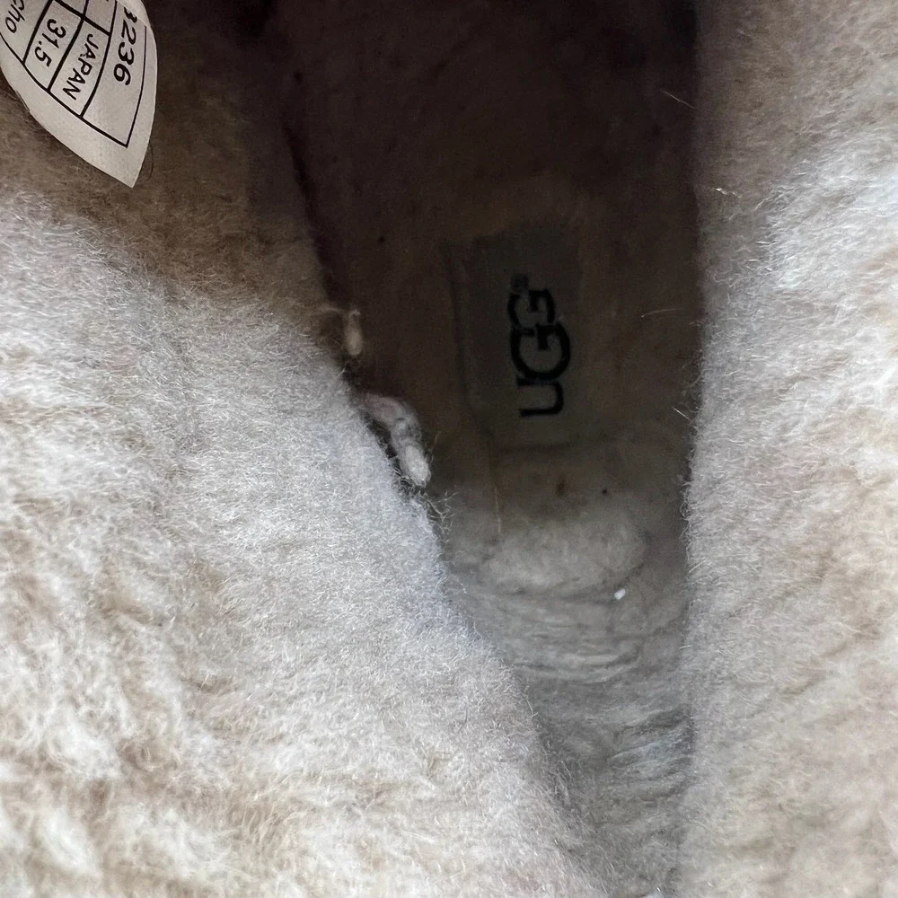 UGG neumel chukka