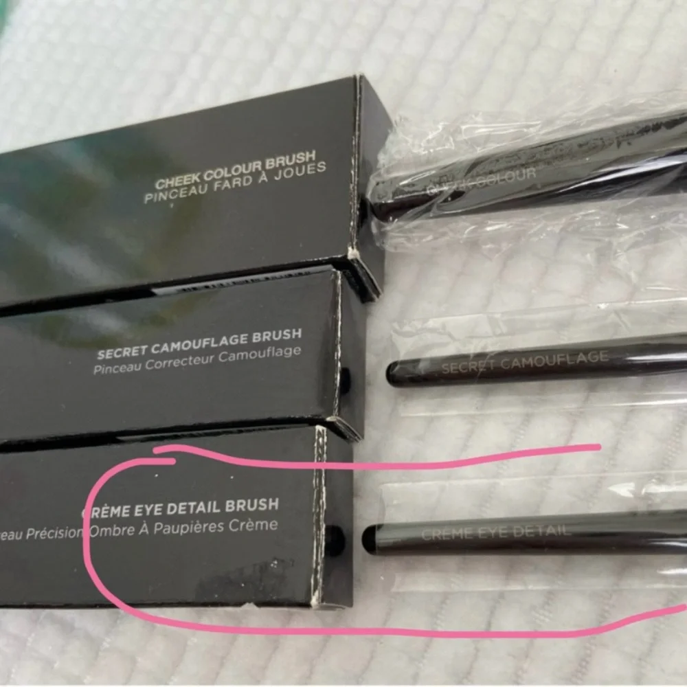laura mercier pls order