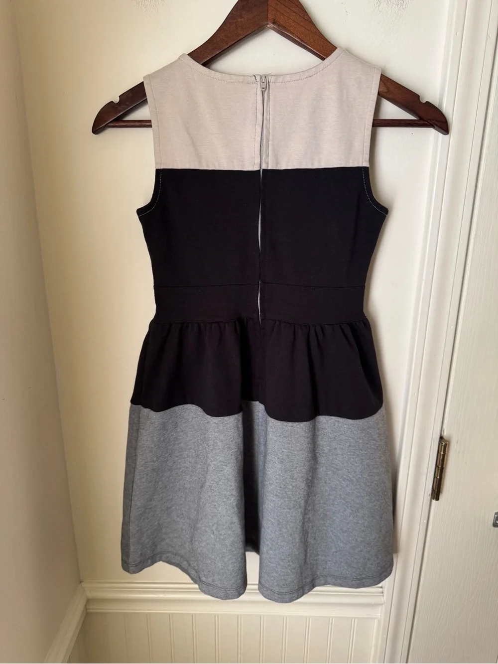 Crazy 8 sleeveless colorblock