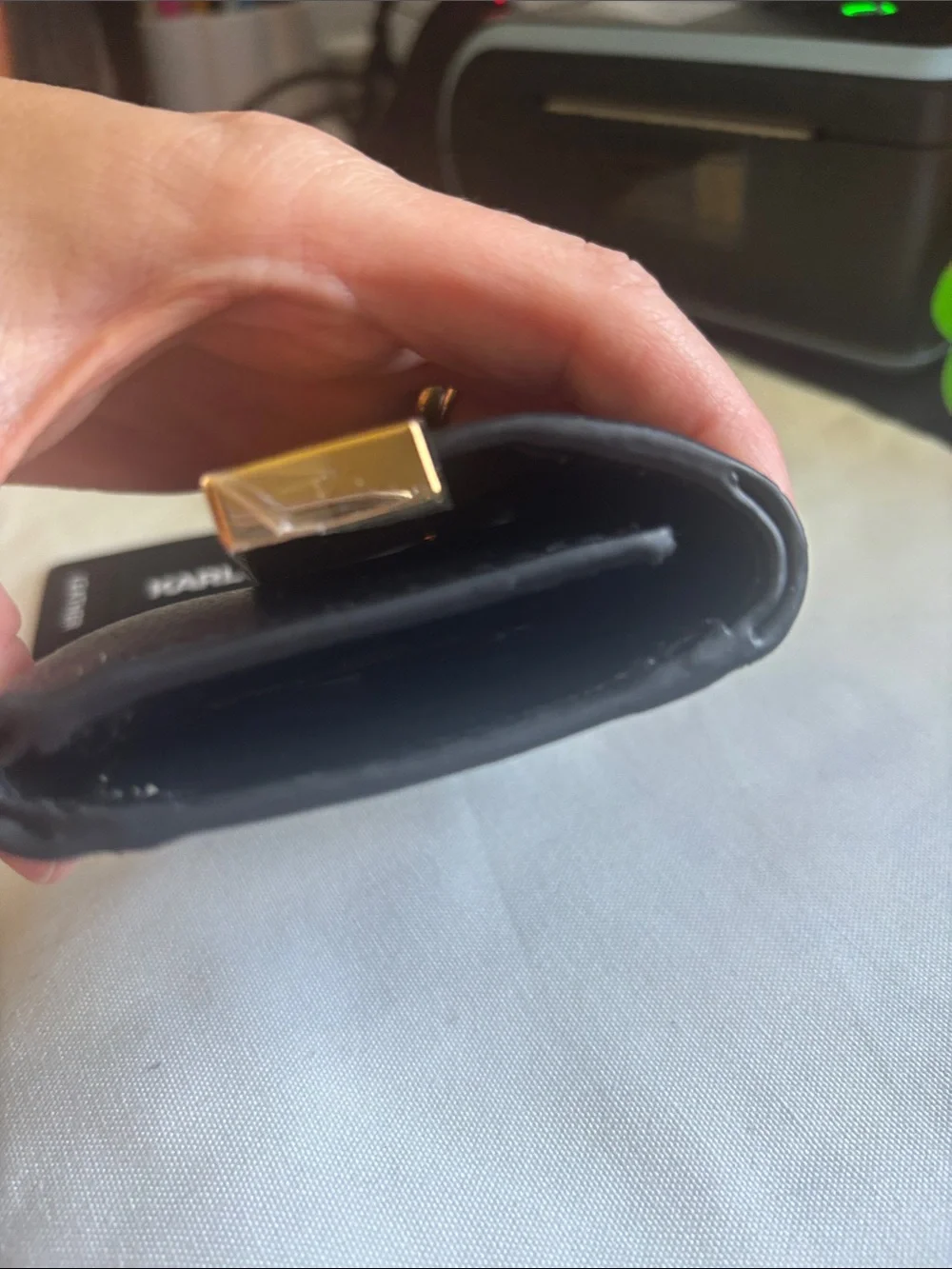 Karl Lagerfeld compact black