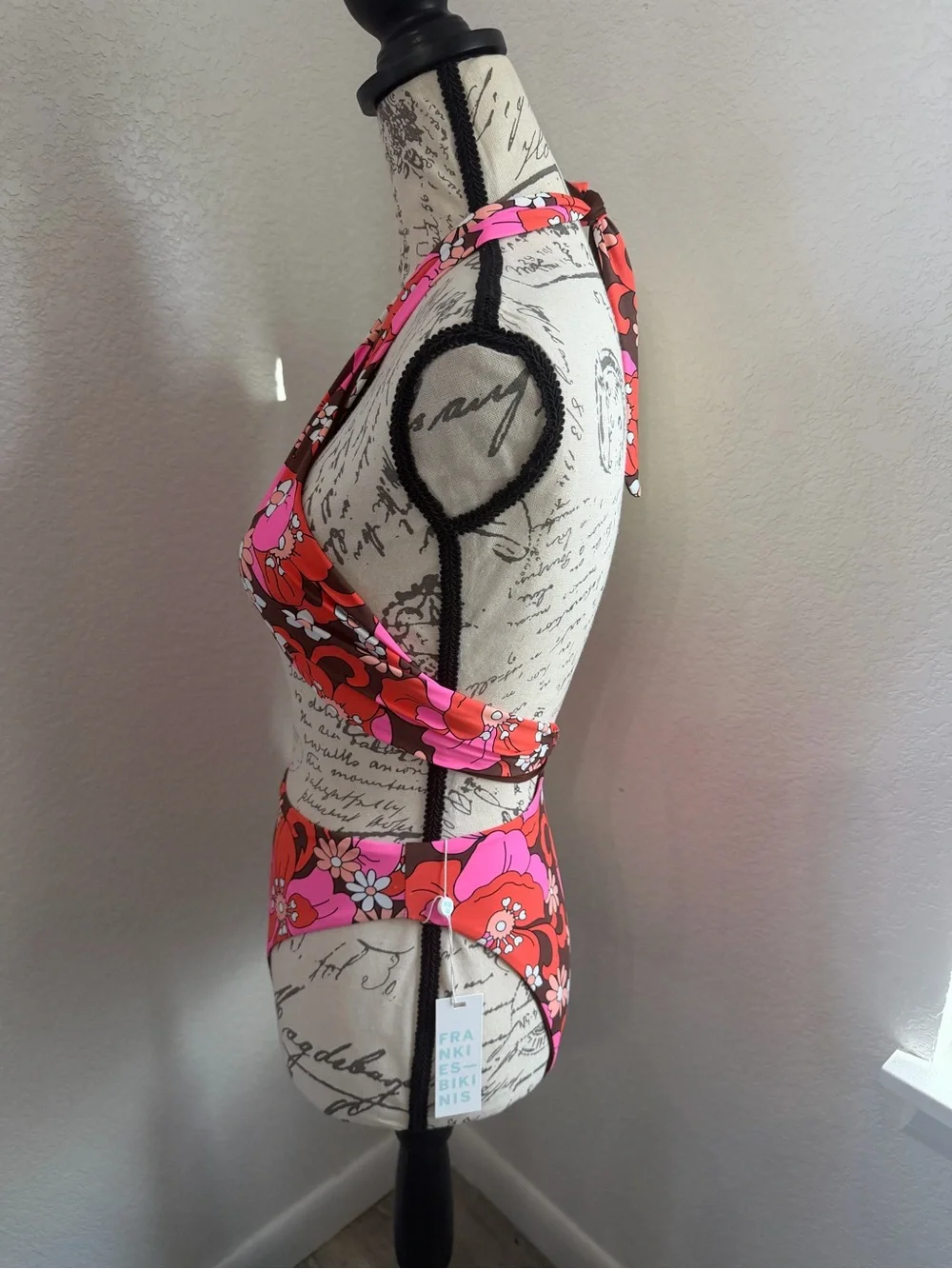 Frankies Bikinis bold floral