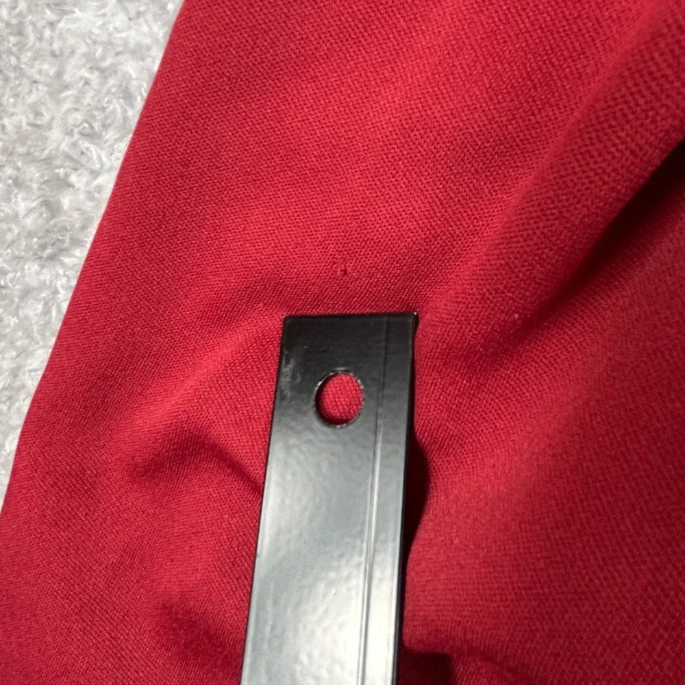 Nike pin hole