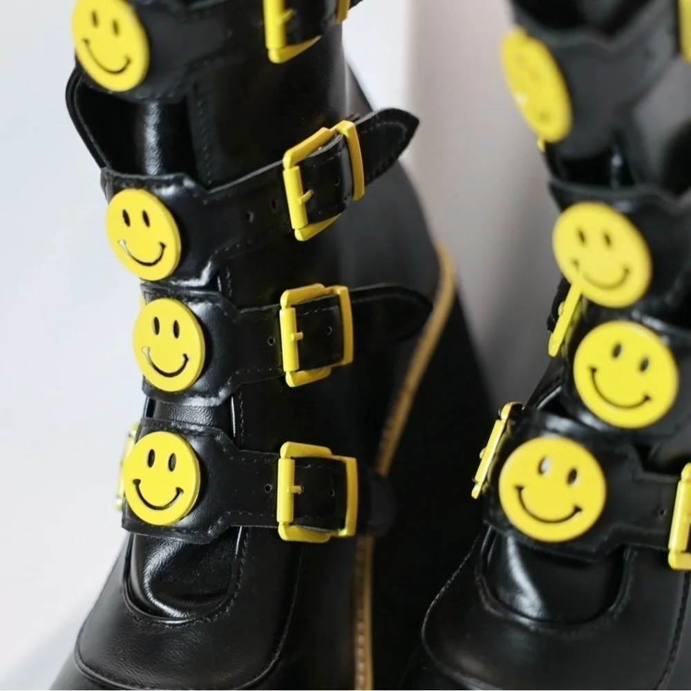 🅽🅴🆆 smiley face platform buckle boots, 90s happy face, EU 39 / US 7-8