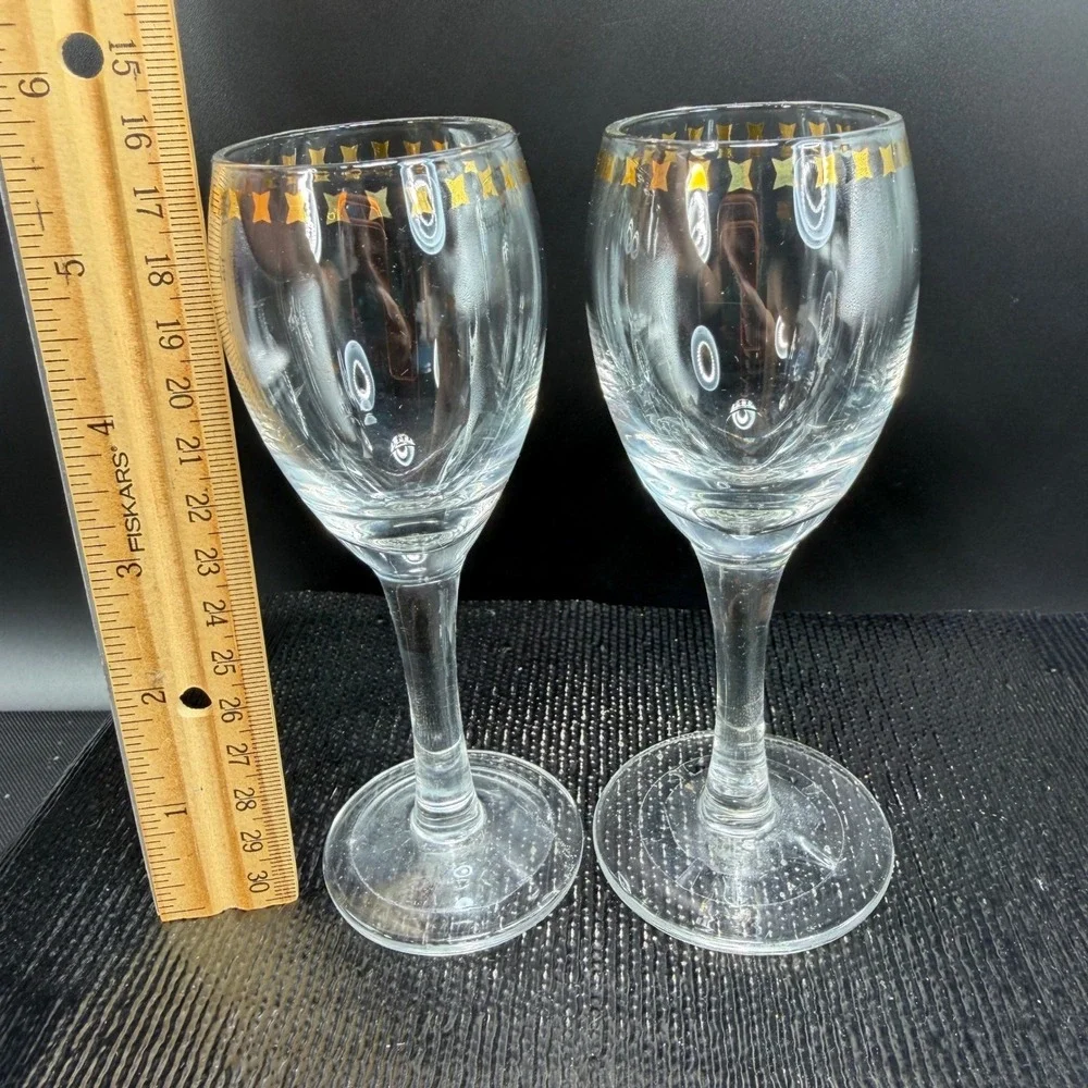 West Elm Gold‎ Star Wine Glasses Set of 2 Clear Stemmed Glassware Holiday Clear