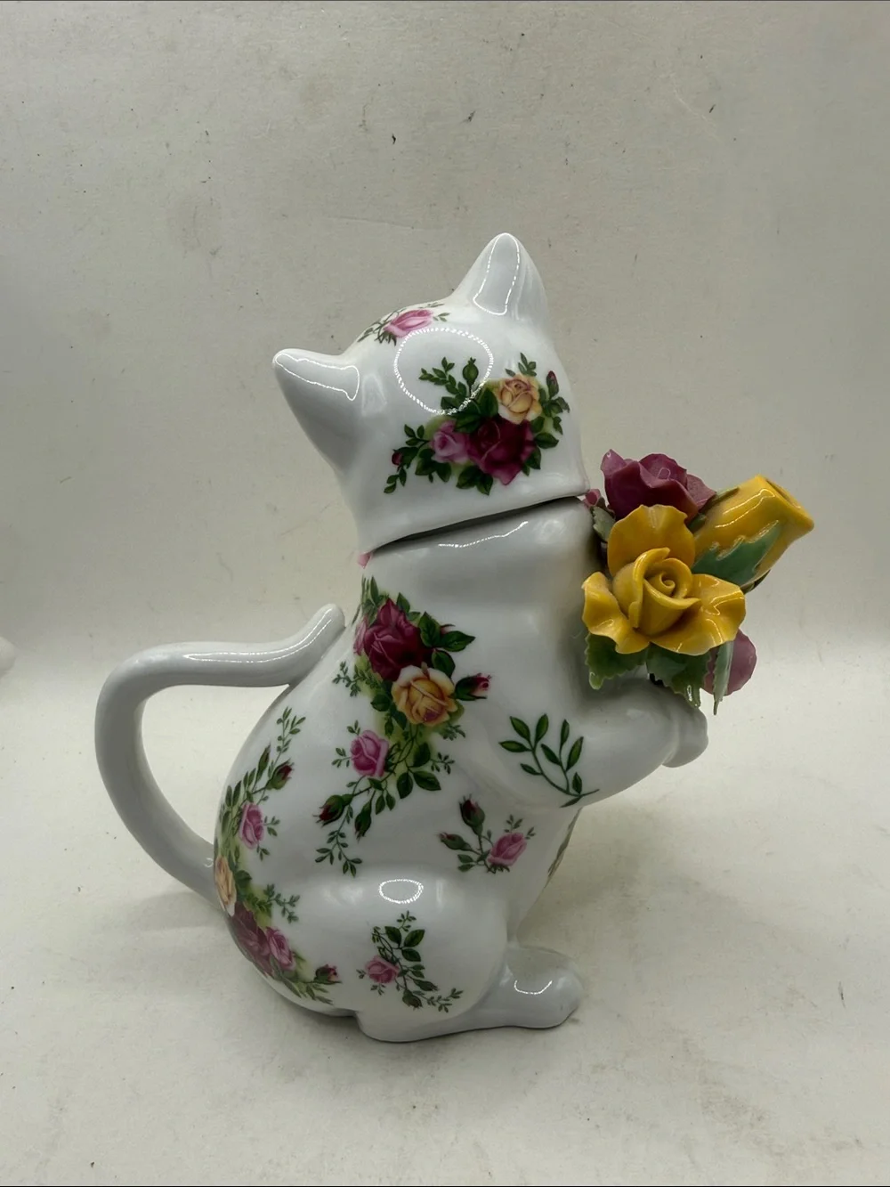 Royal Albert good preowned