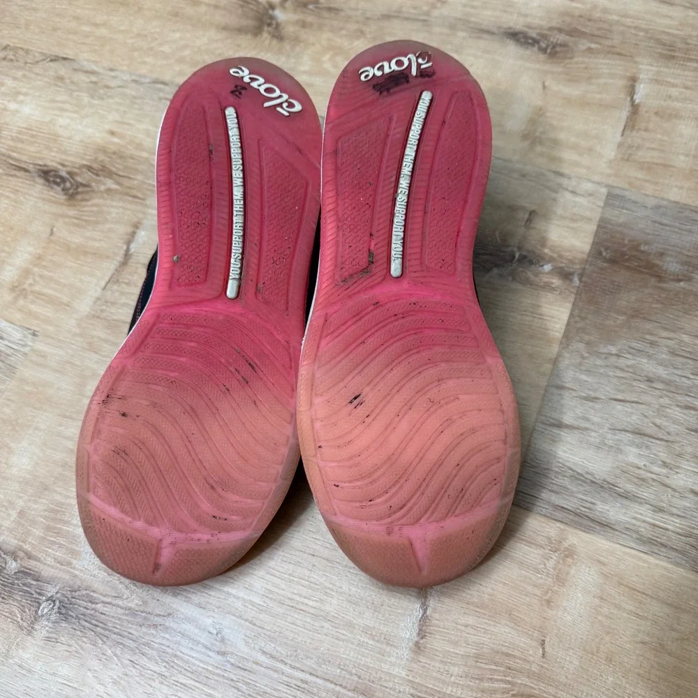 Clove nursing shoes