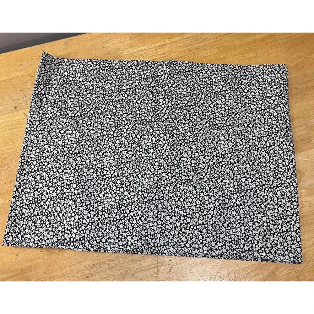 Laura Ashley Lifestyles Vtg Cottagecore‎ Black White Floral Cotton Valance 86x16