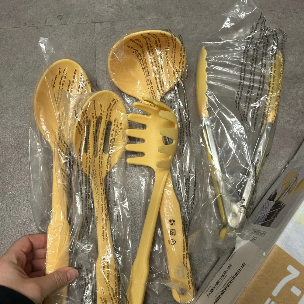 greenlife yellow utensil