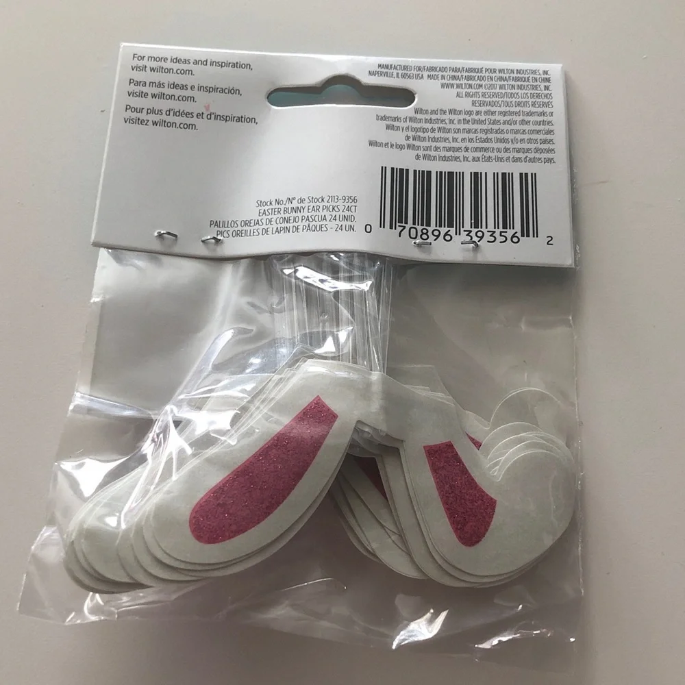 Wilton cupcake toppers