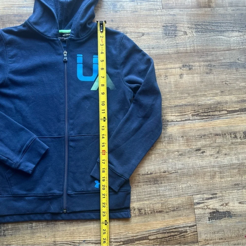 Under Armour stylish dark