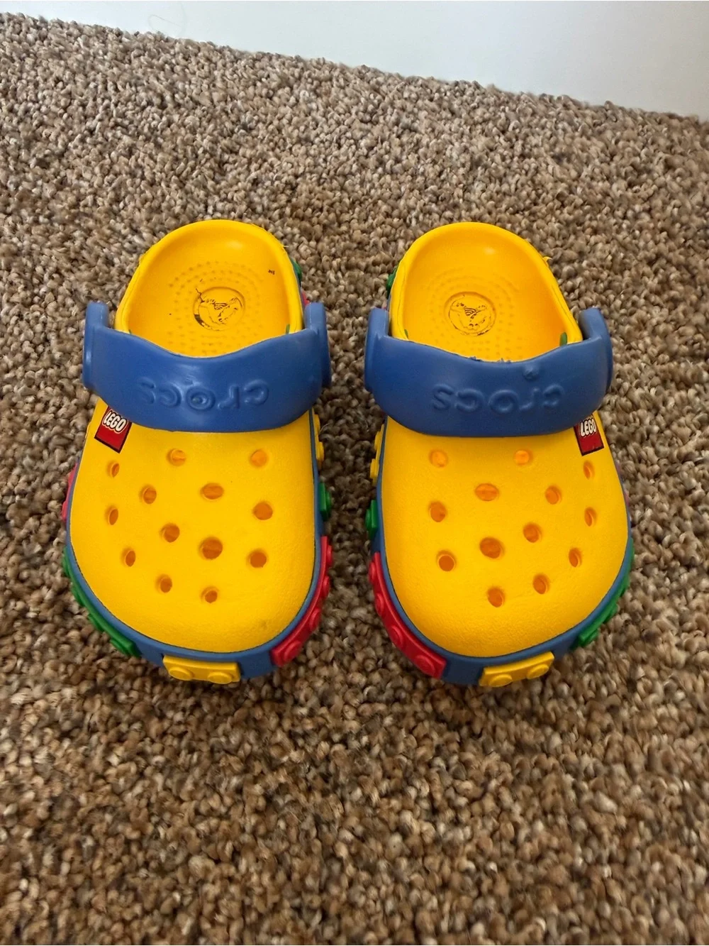 CROCS good photos