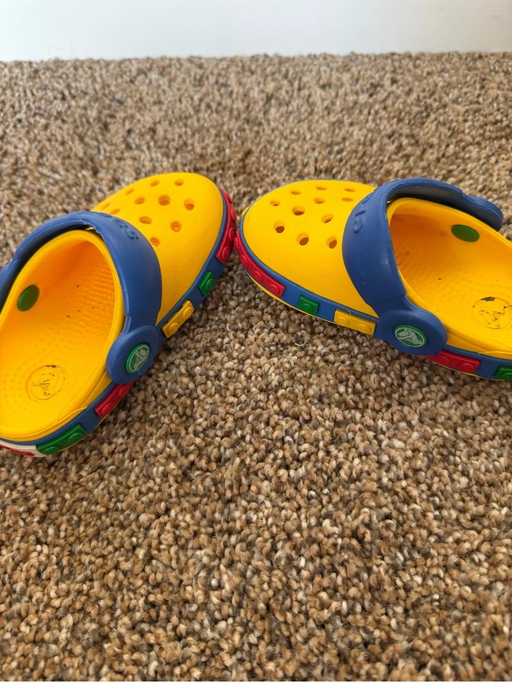 CROCS good photos