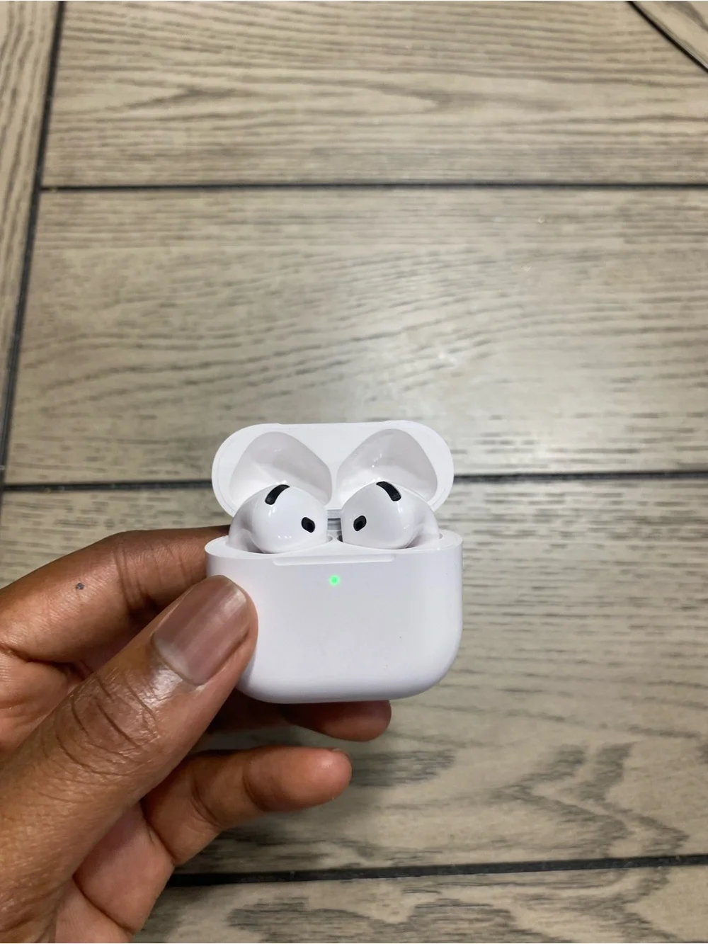 Apple wireless earbuds