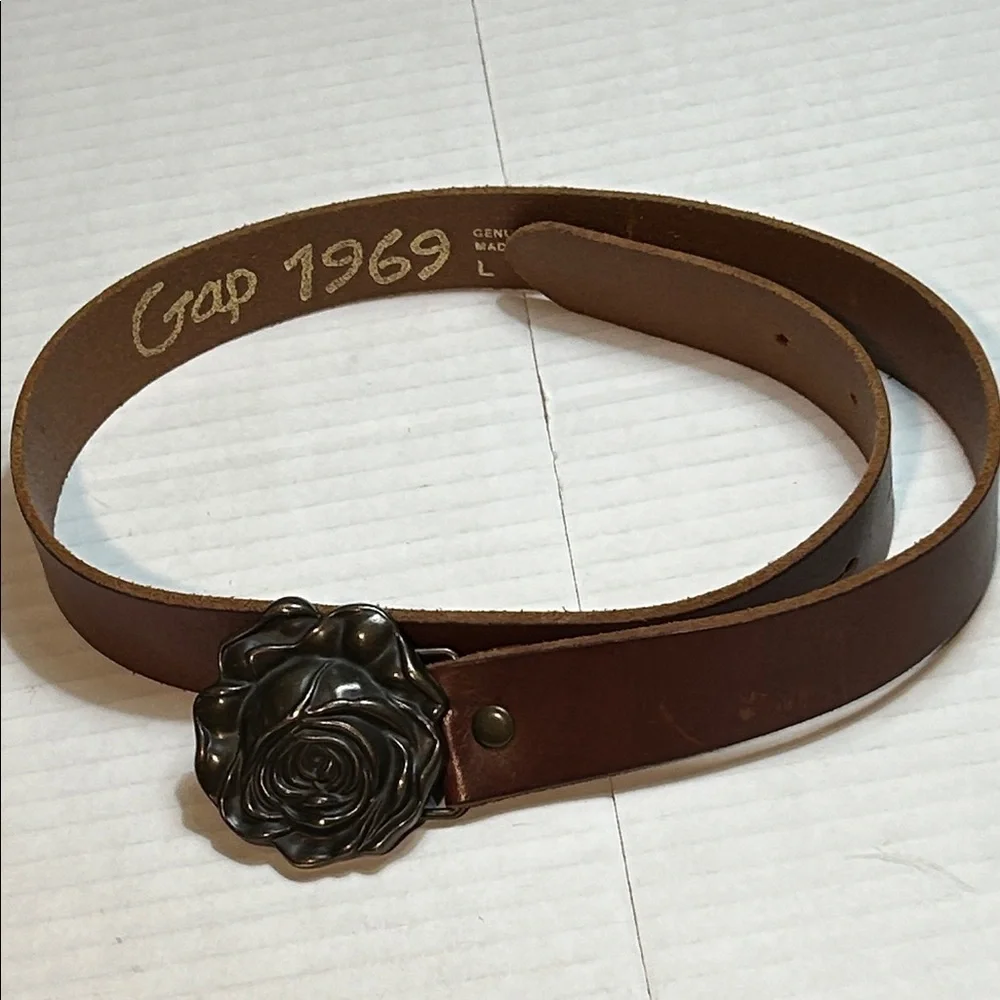 GAP 1969 KIDS BROWN LEATHER VINTAGE BELT MADE IN USA ROSE SHAPED BUCKLE SZ L