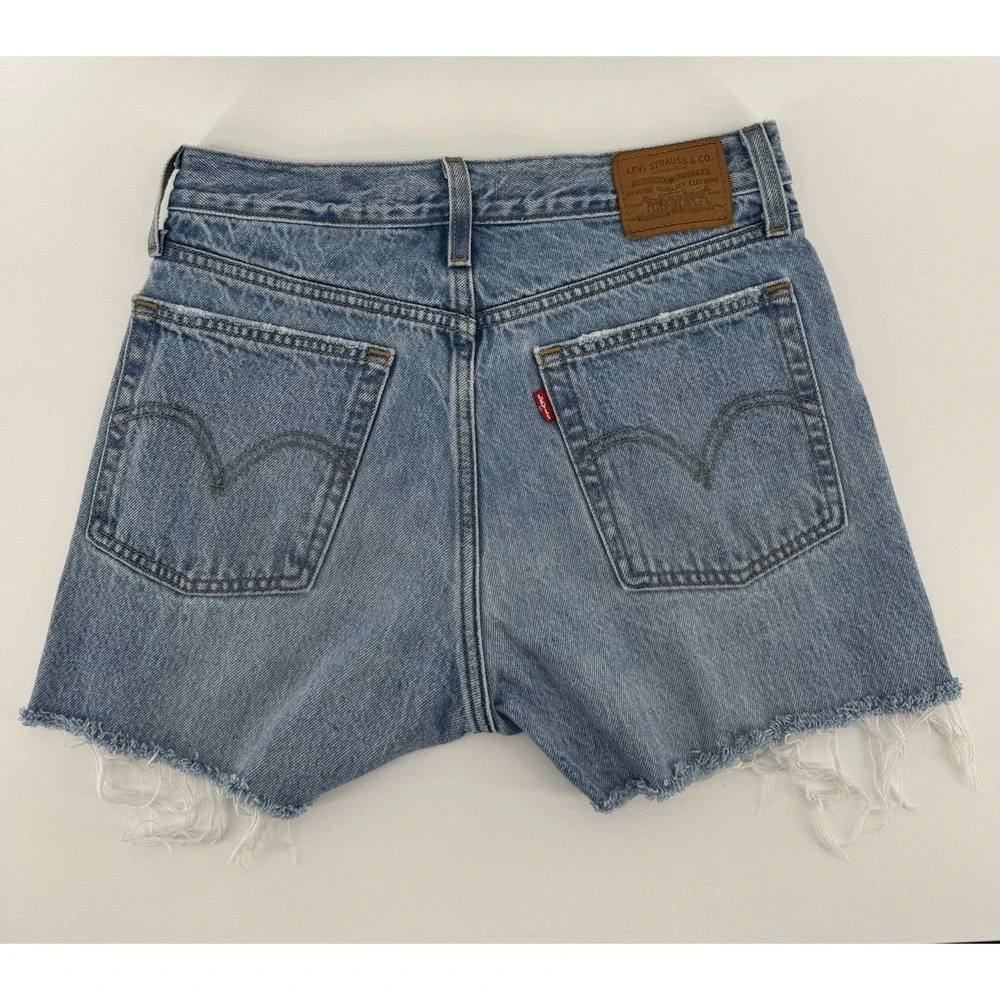 Levis description these