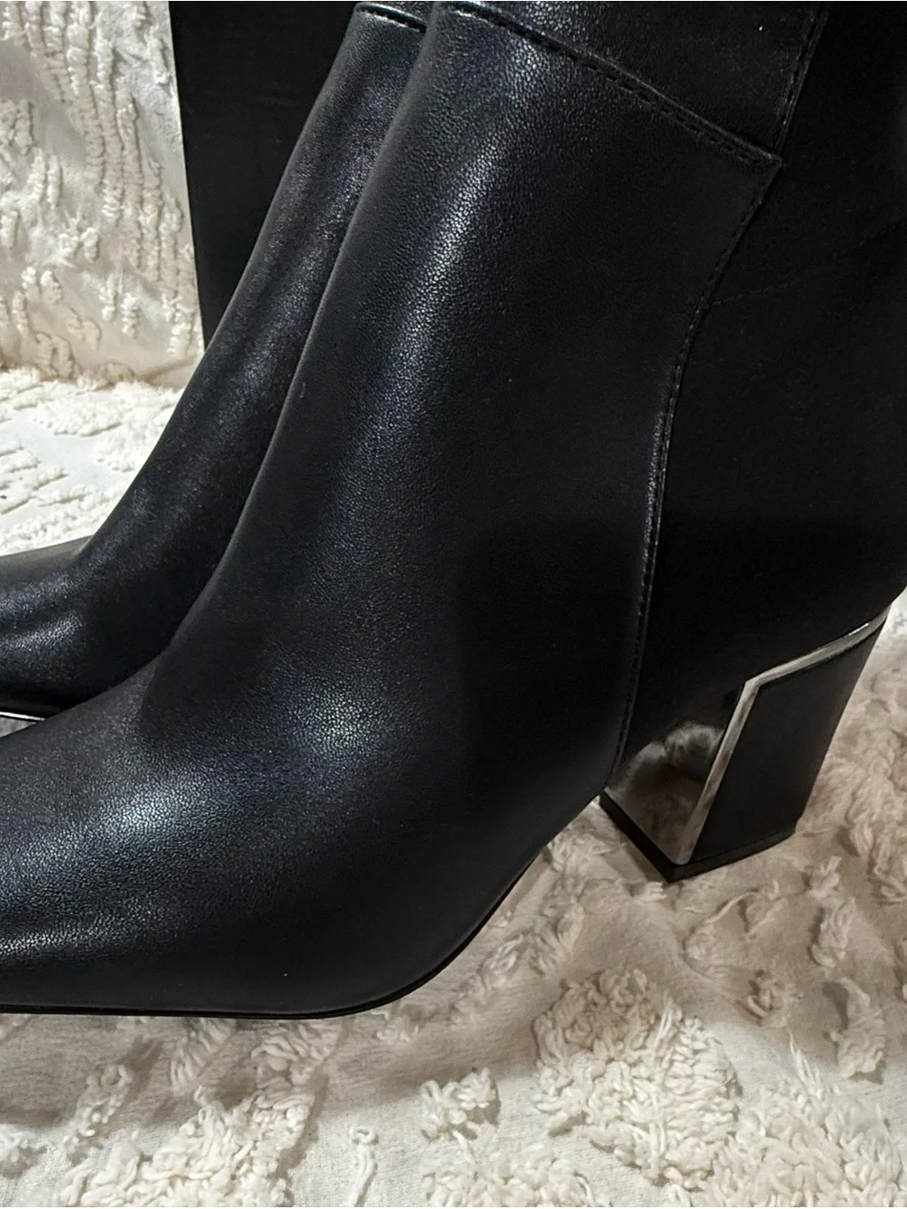 Dkny sleek over