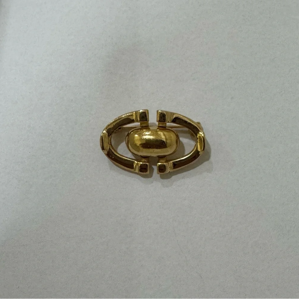 Authentic Christian Dior Vintage CD Logo Brooch 1970s Gold Tone Signed