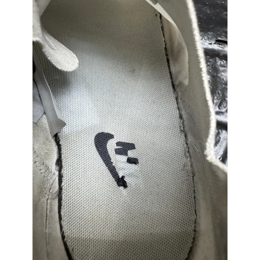 Nike no owned heel