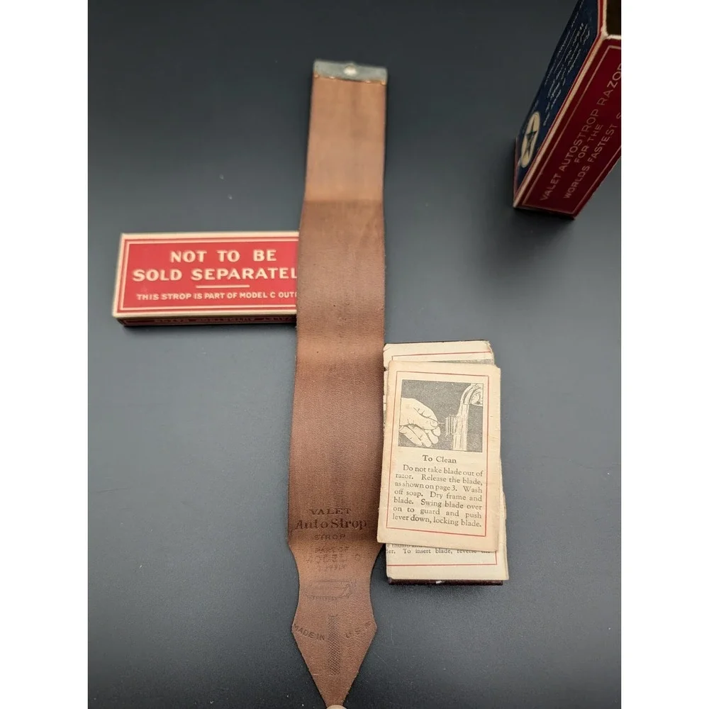 Vintage‎ Valet AutoStrop Razor Set w/ Orig. Box & Strap