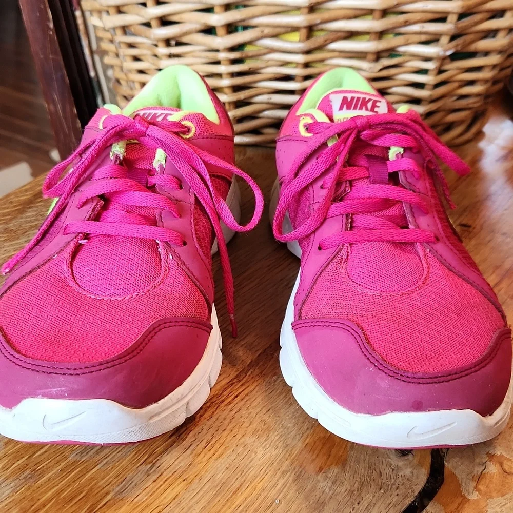 Nike preowned good