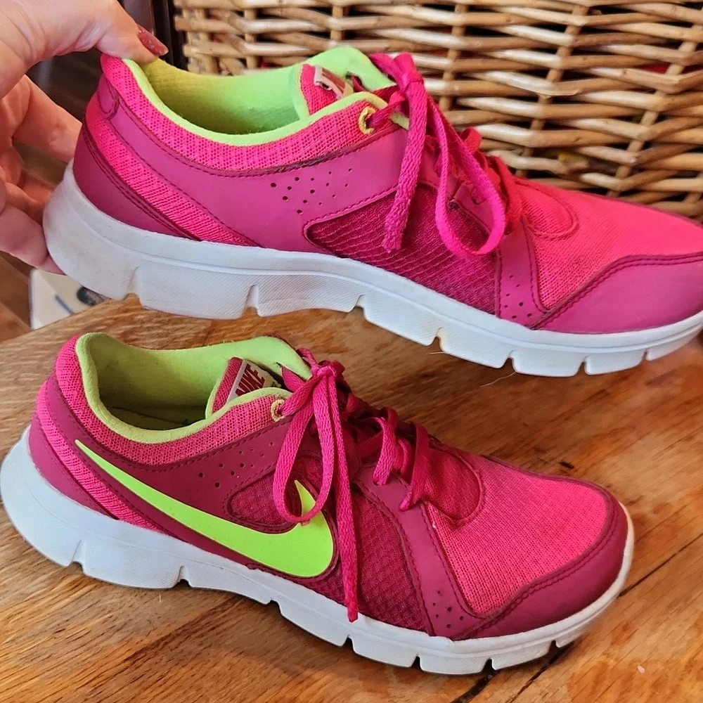 Nike preowned good