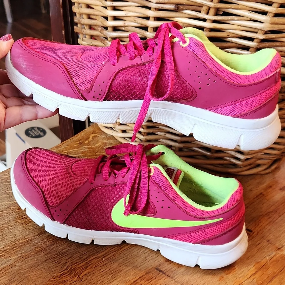 Nike preowned good
