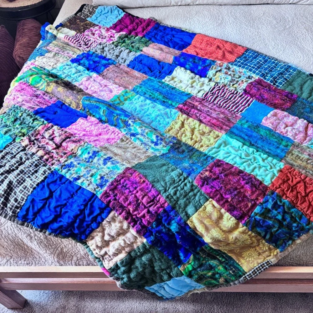 N/A vibrantly colored