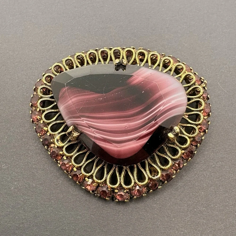 Vintage Purple Banded Glass & Rhinestones‎ Brooch w/ Gold Tone Filigree 2
