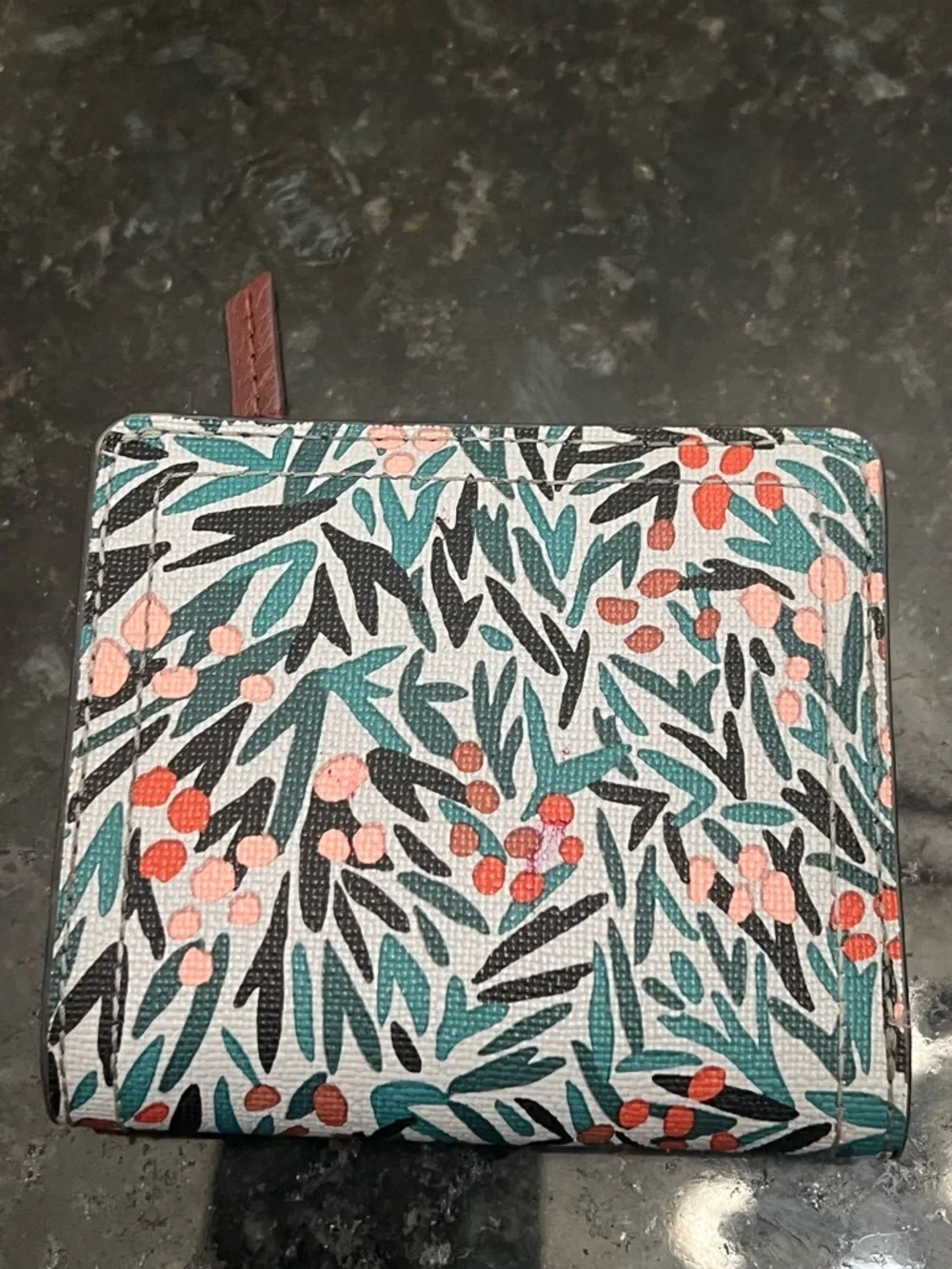N/A fossil bifold