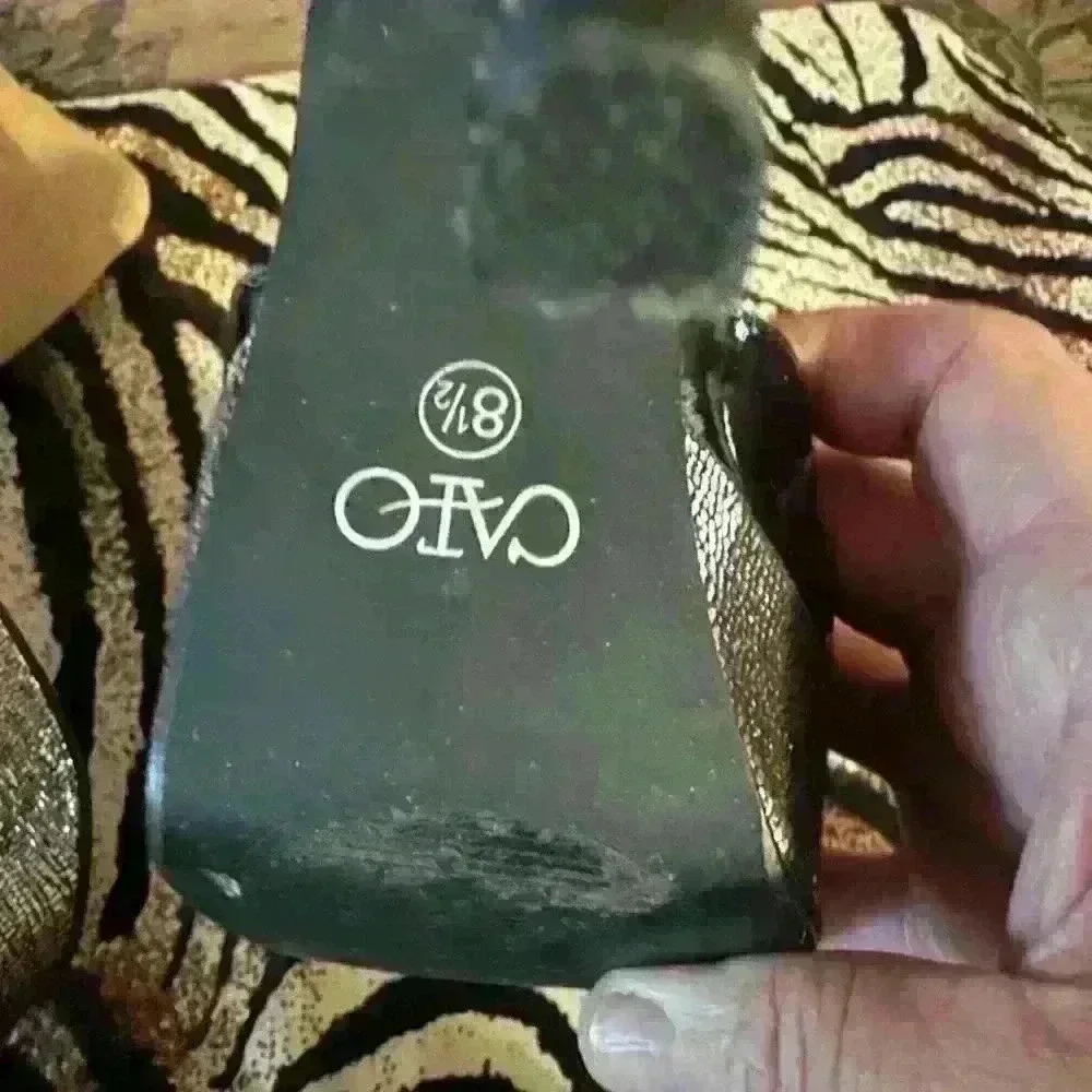 Cato beautiful black