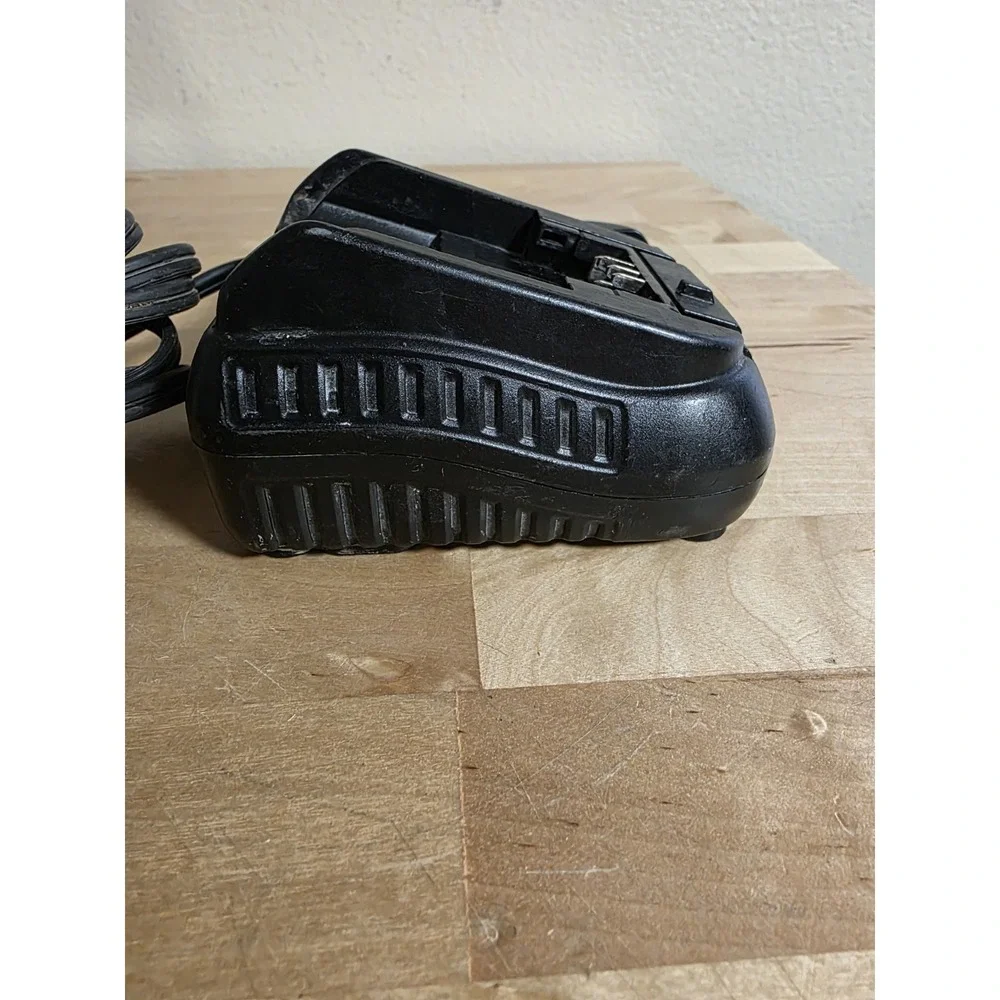 Dewalt Battery Charger, 12V & 20V Max Li-Ion DCB107 Tested Working