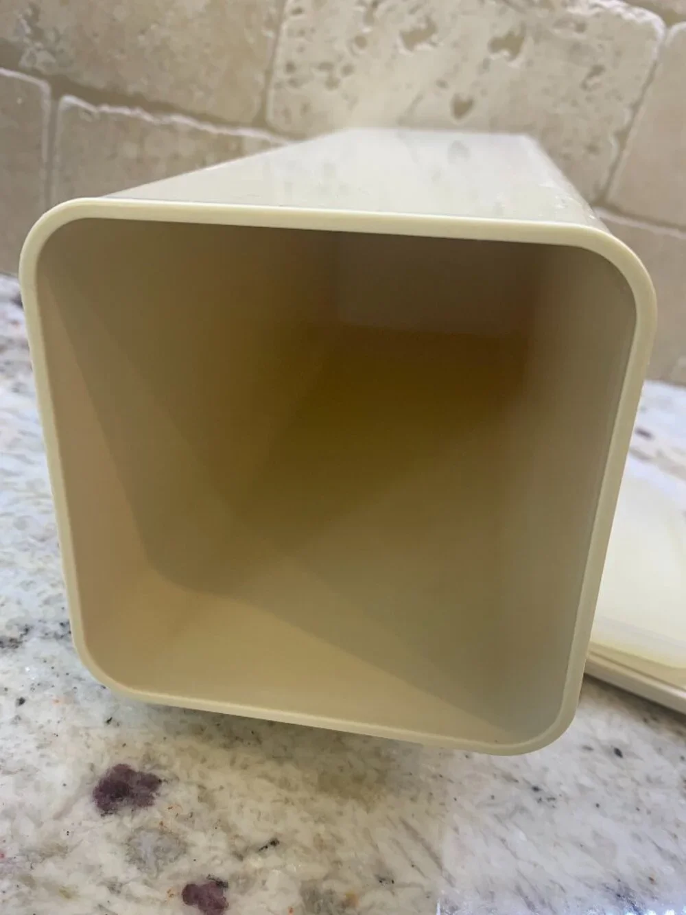 Tupperware vintage 1696