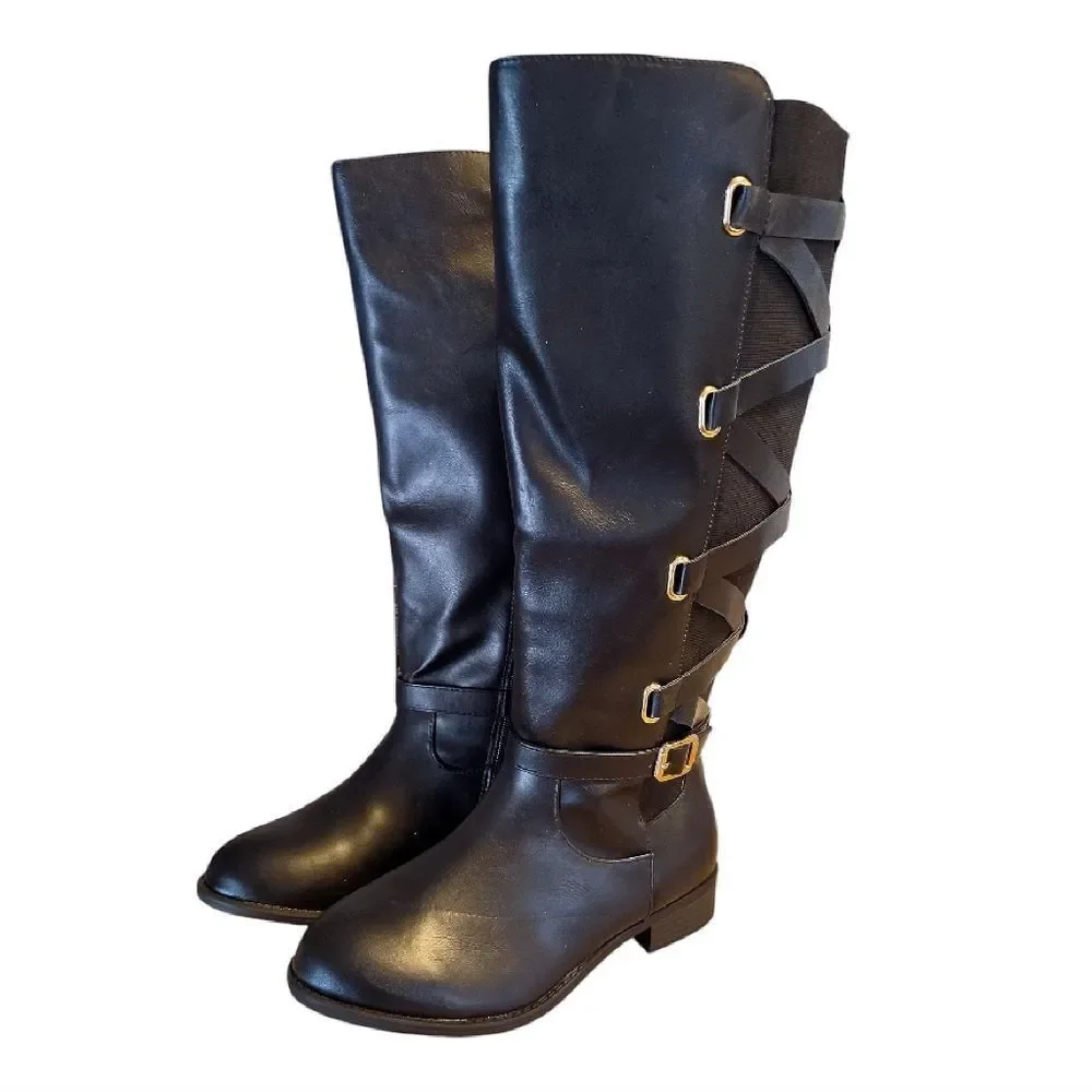 Thalia Sodi knee high