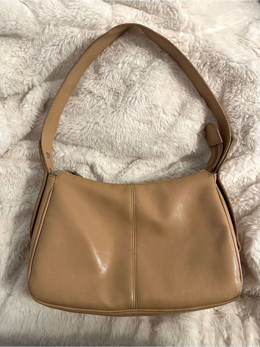 Dolls Streetwear Essential Tan Leather Shoulder Bag - Women