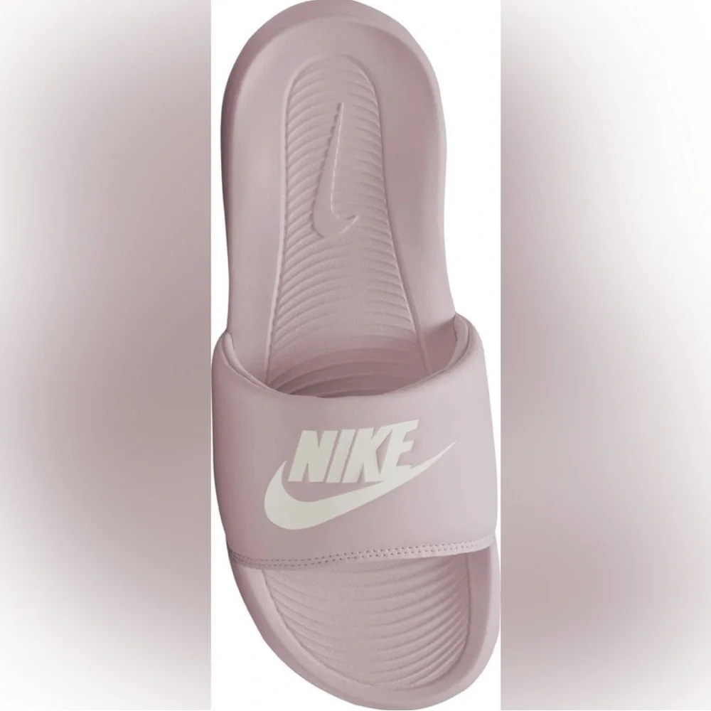 NEW Nike Slides