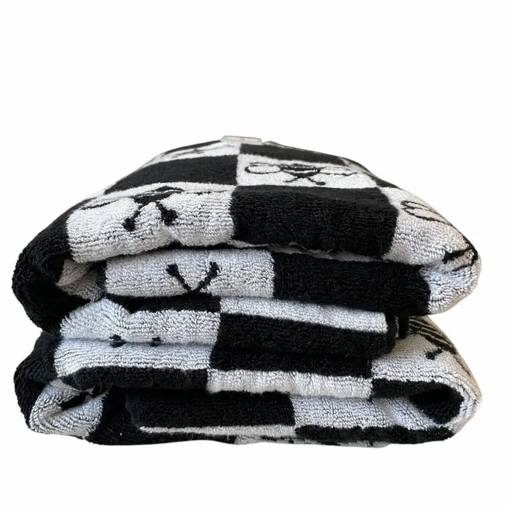 Style Sanctuary chic black
