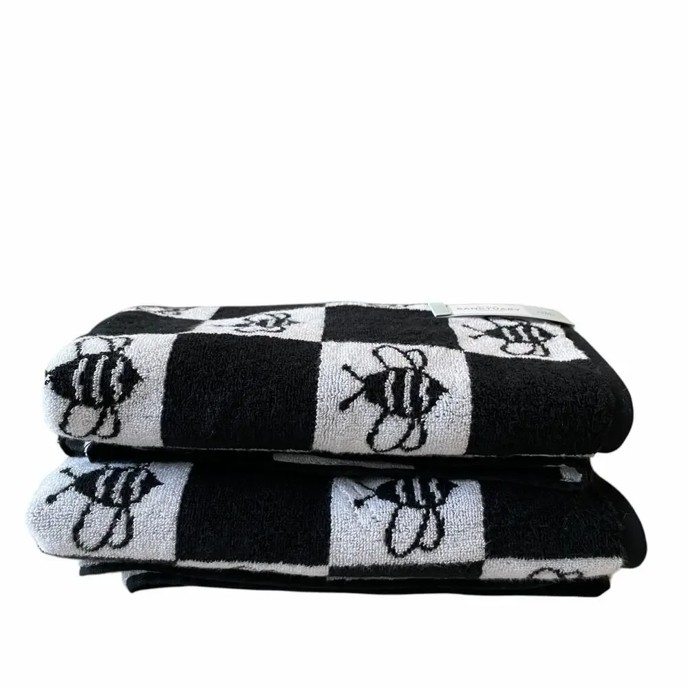 Style Sanctuary chic black