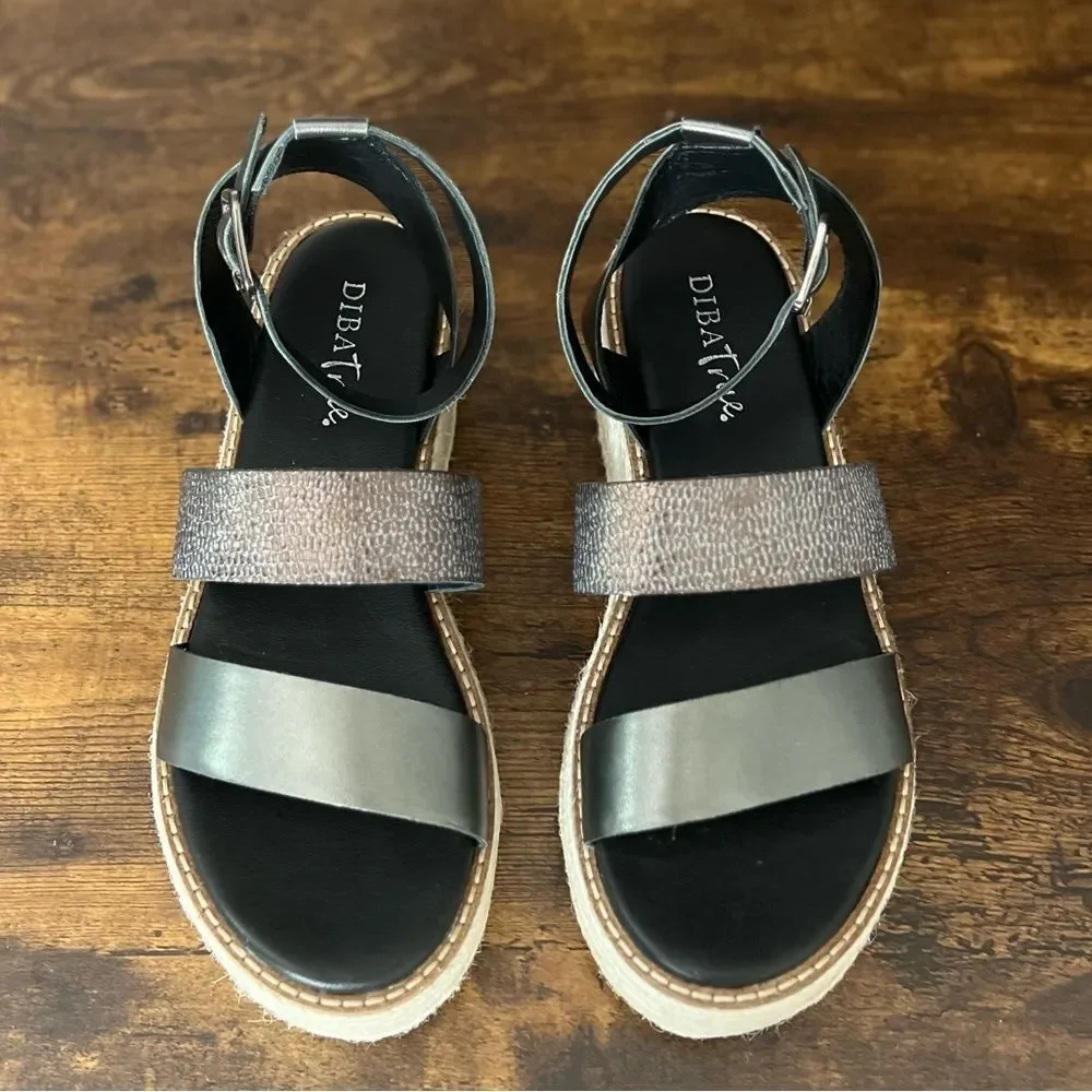 Diba straps stylish comfortable