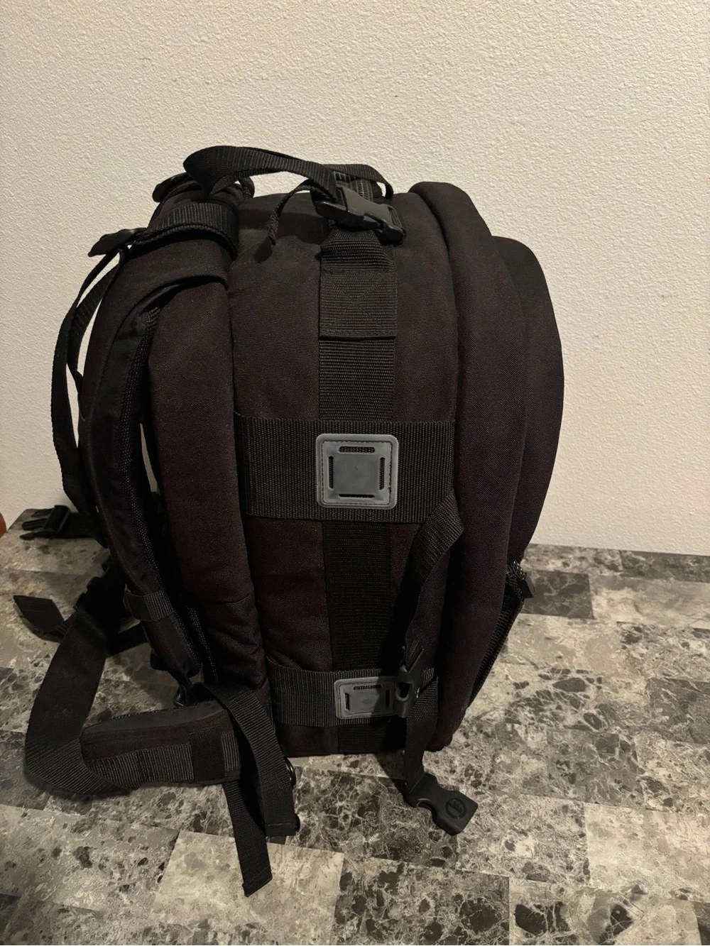 Tamrac Cyber Pack 8 Photo/Computer Backpack
