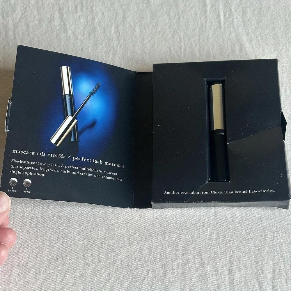 Clé de Peau Beauté cle de