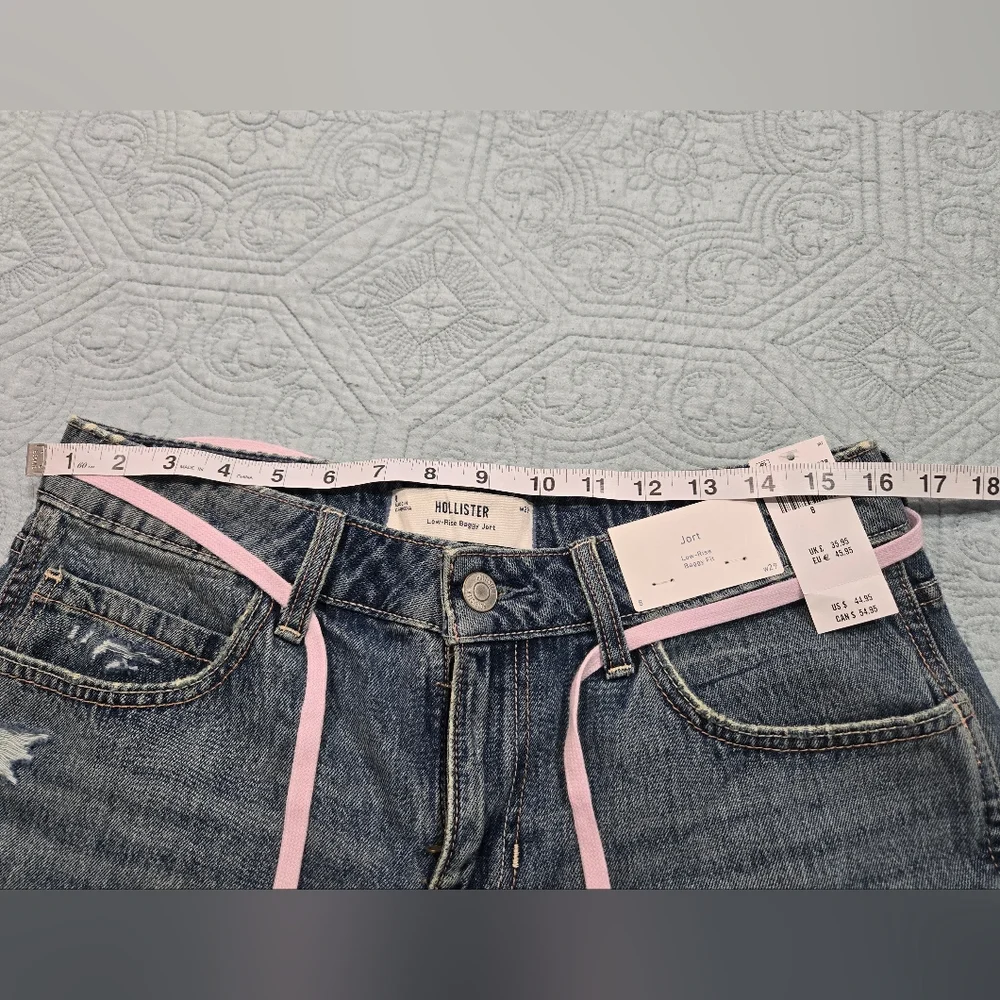 Hollister discover vibrant