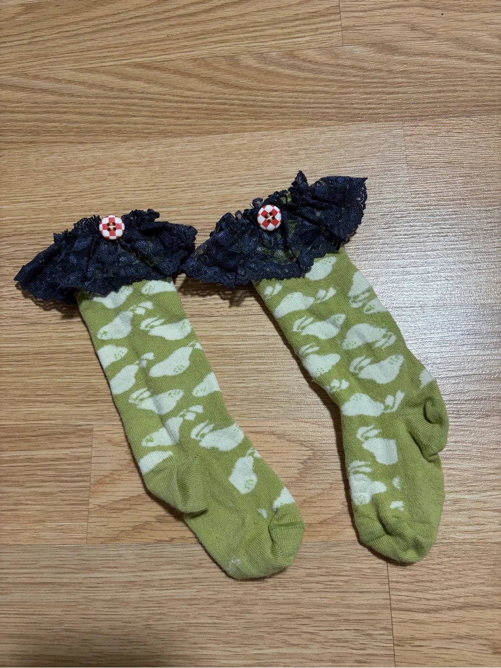 “Matilda Jane” girls socks size Small (shoe size 5-8) in good condition