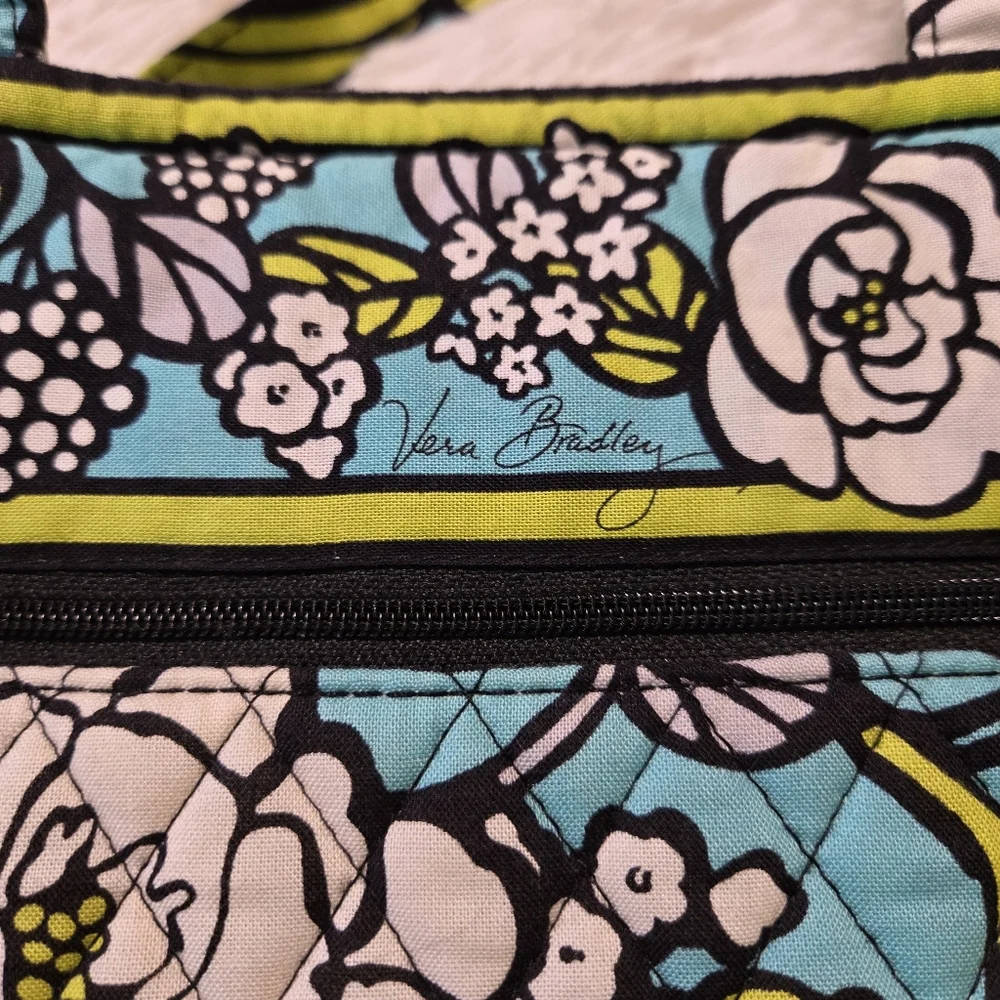 Vera Bradley excellent