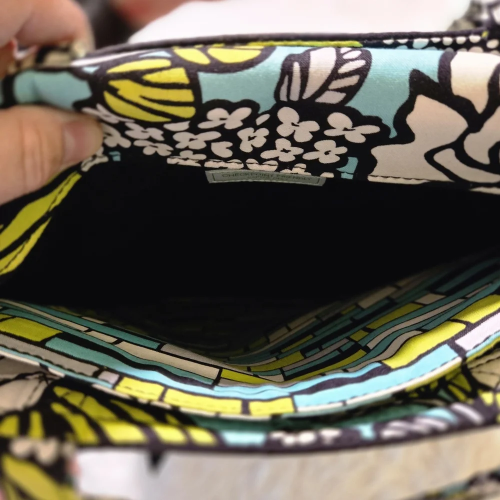 Vera Bradley excellent